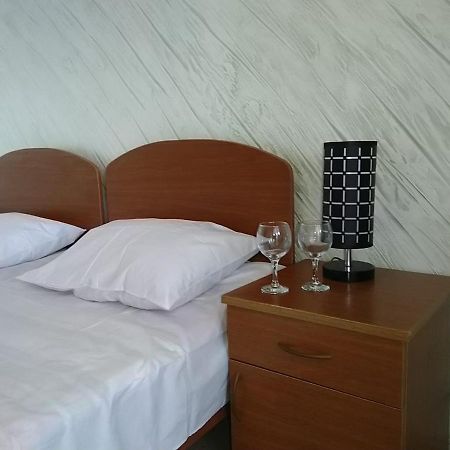 Geno Guest House Kvariati Exterior foto