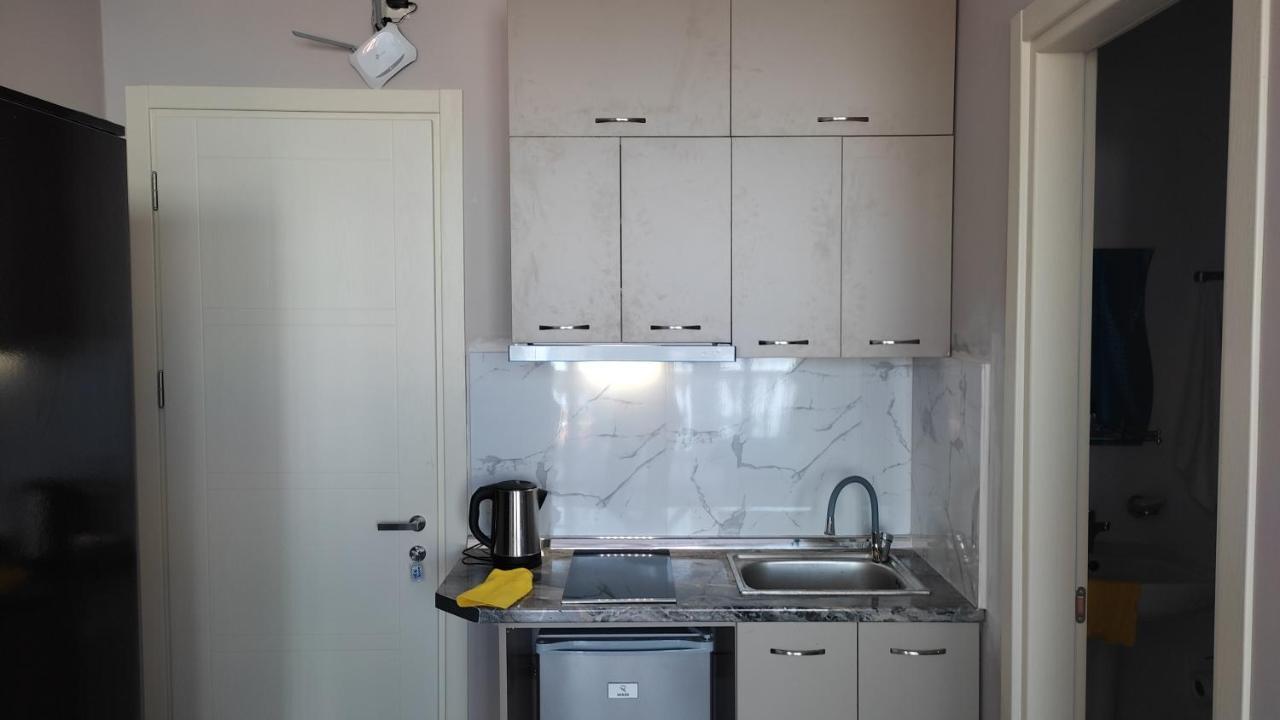 Geno Guest House Kvariati Exterior foto