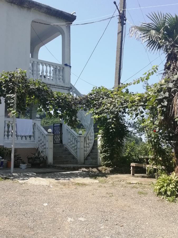 Geno Guest House Kvariati Exterior foto