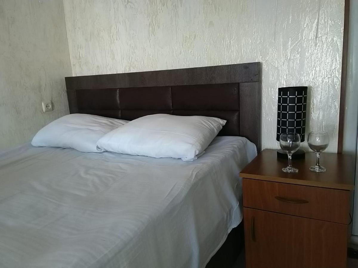 Geno Guest House Kvariati Exterior foto