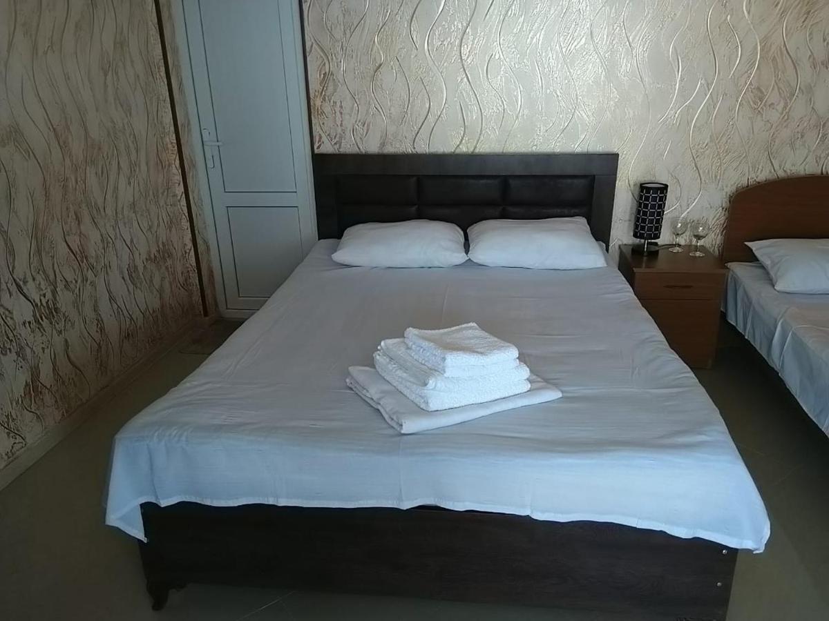 Geno Guest House Kvariati Exterior foto